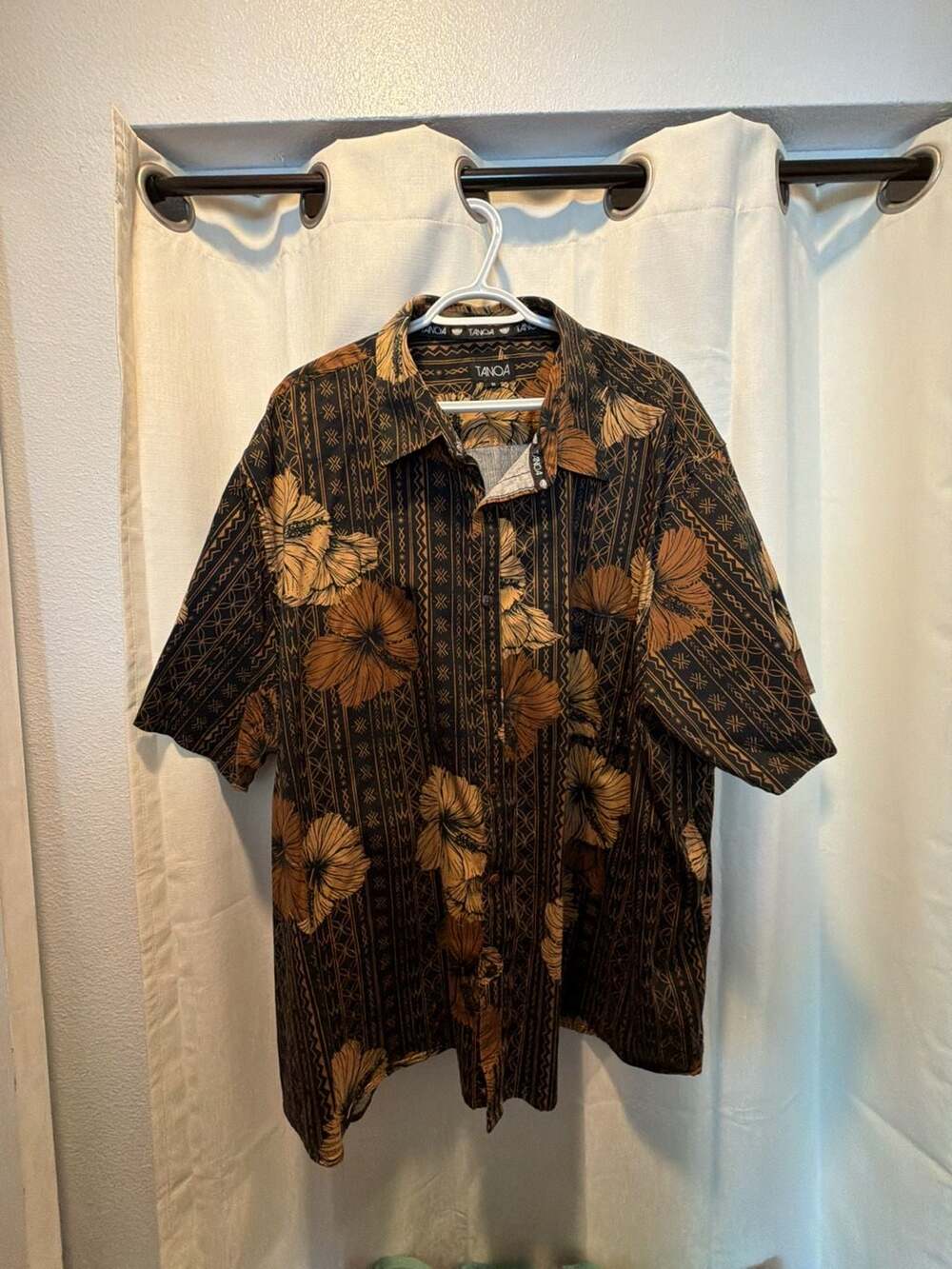TANOA Men's 5X Black Brown Hibiscus Hawaiian Aloha Short Sleeve Button-Up Shirt